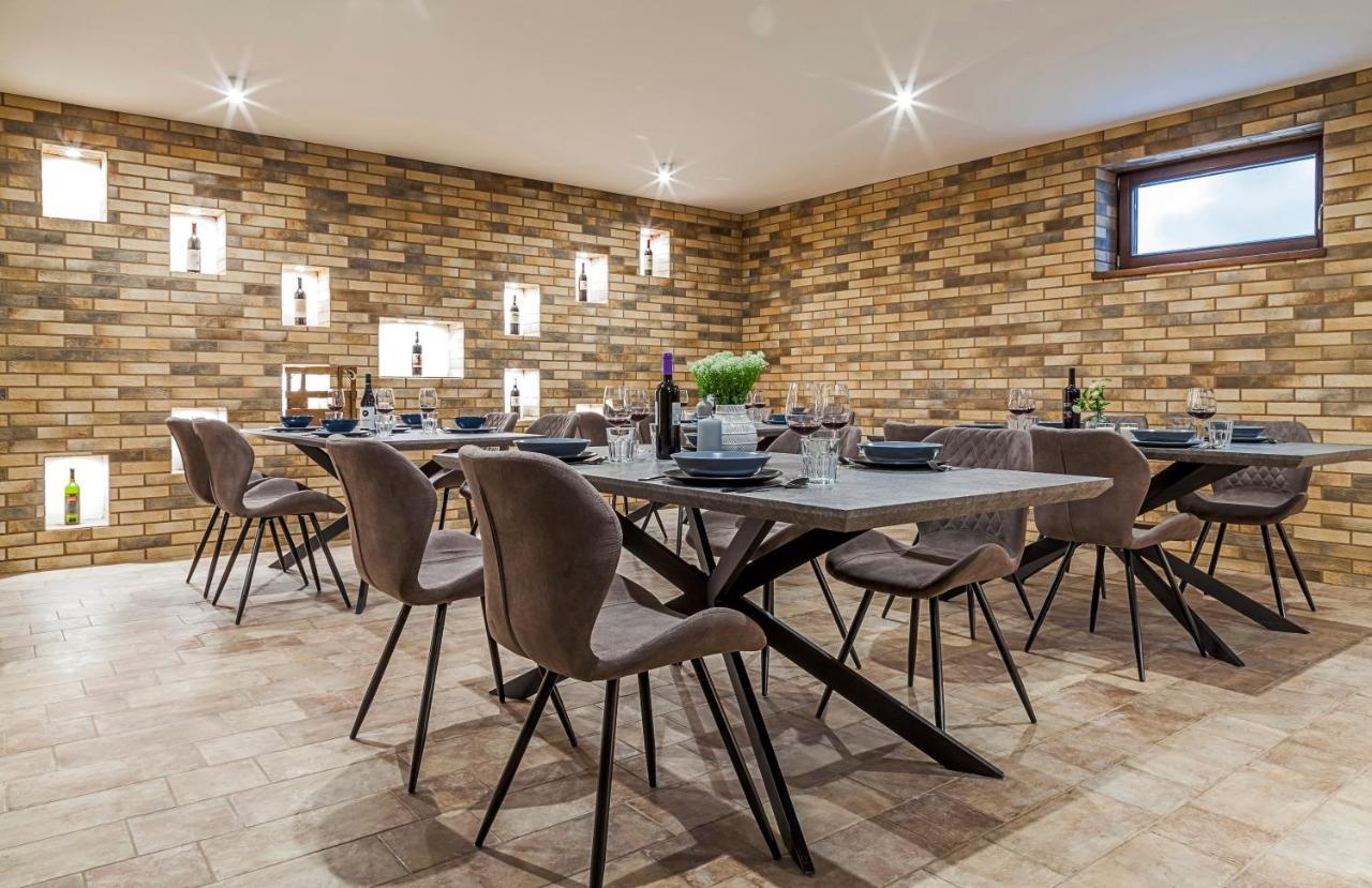 טיהאני Pilger Apartments מראה חיצוני תמונה