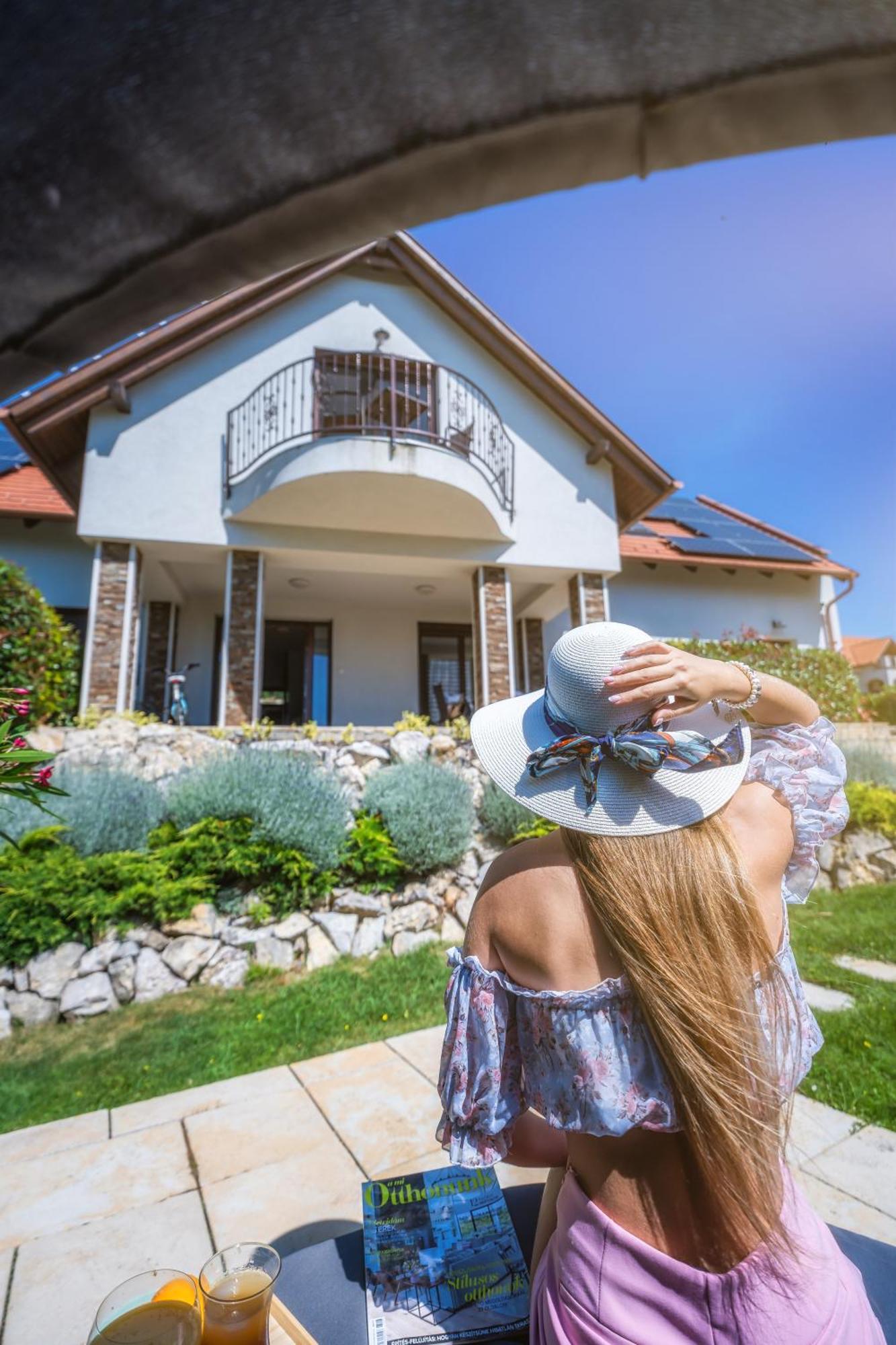 טיהאני Pilger Apartments מראה חיצוני תמונה
