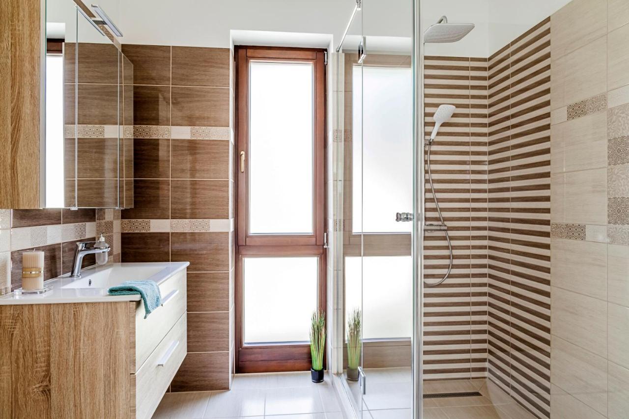 טיהאני Pilger Apartments מראה חיצוני תמונה