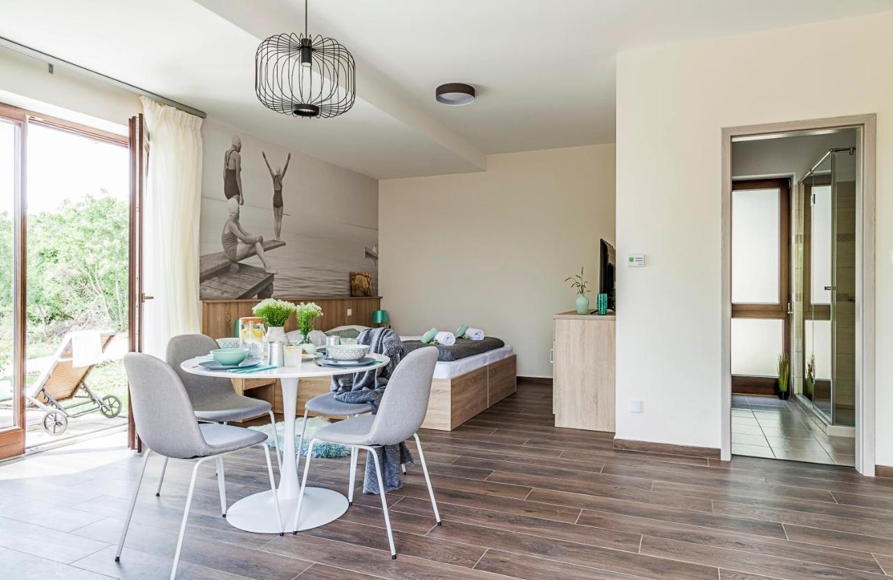 טיהאני Pilger Apartments מראה חיצוני תמונה