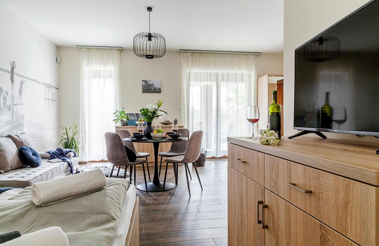 טיהאני Pilger Apartments מראה חיצוני תמונה