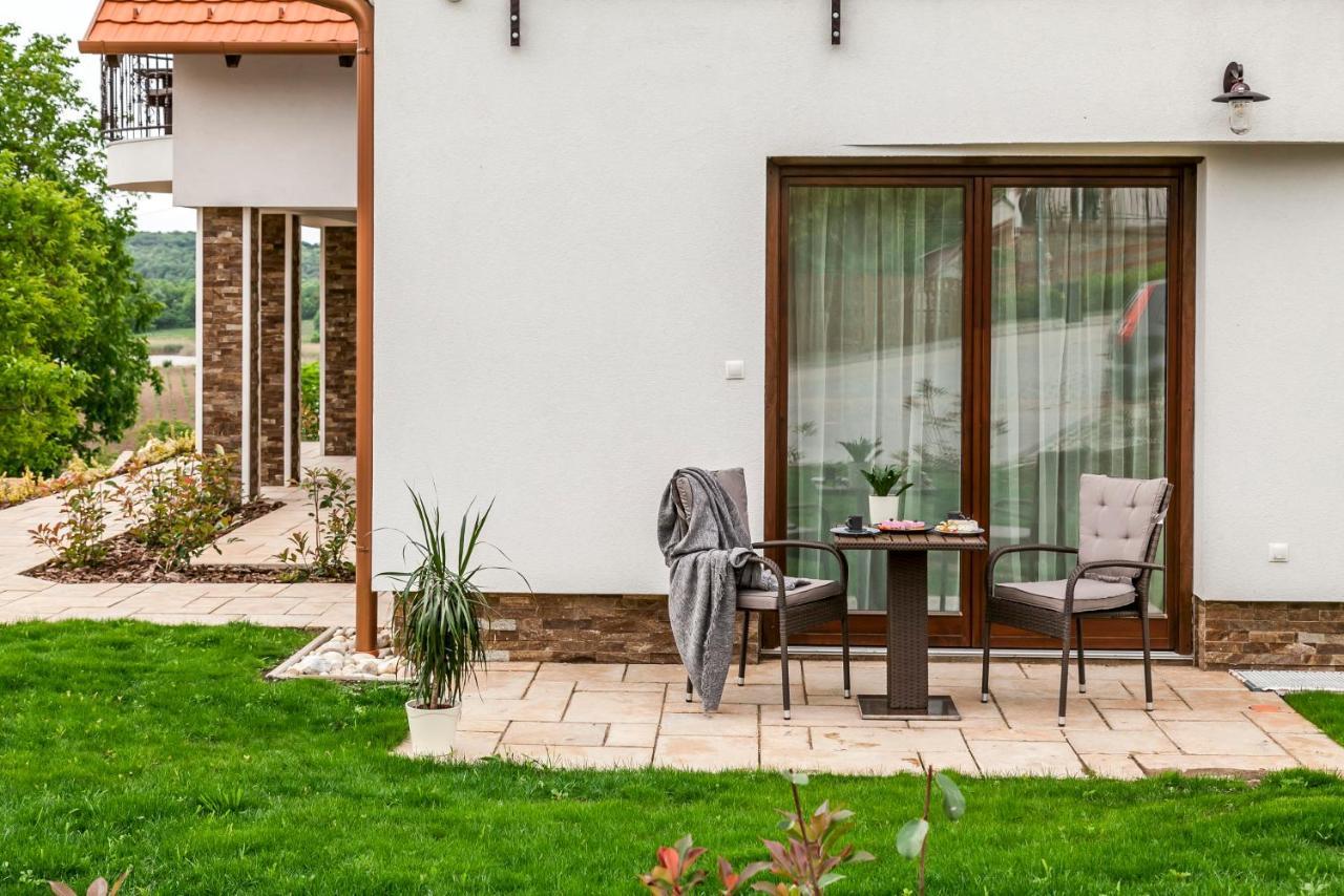 טיהאני Pilger Apartments מראה חיצוני תמונה